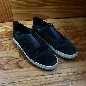Vince Conway Suede Slip on Sneaker
